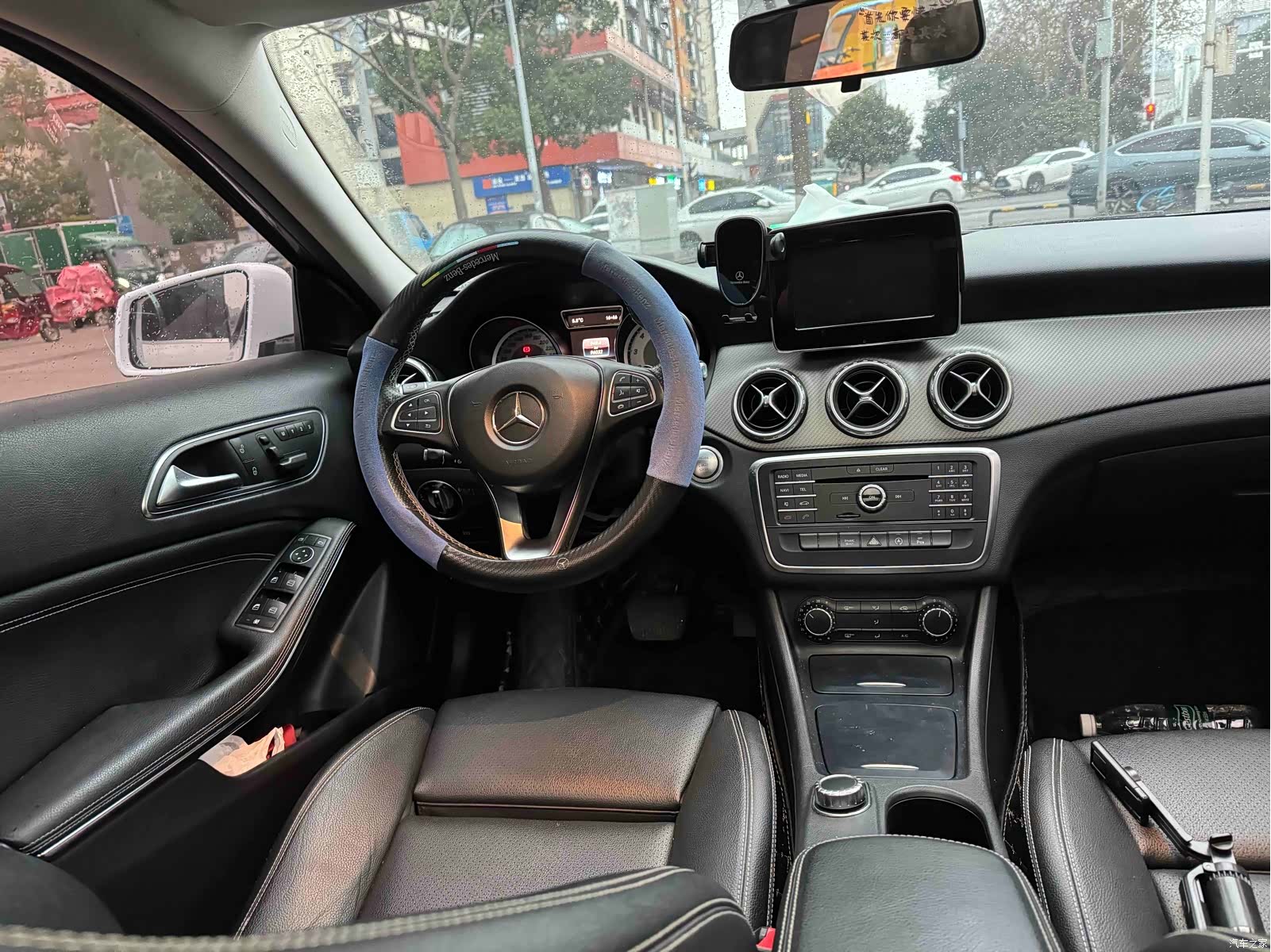 Mercedes-Benz GLA, 2017 10