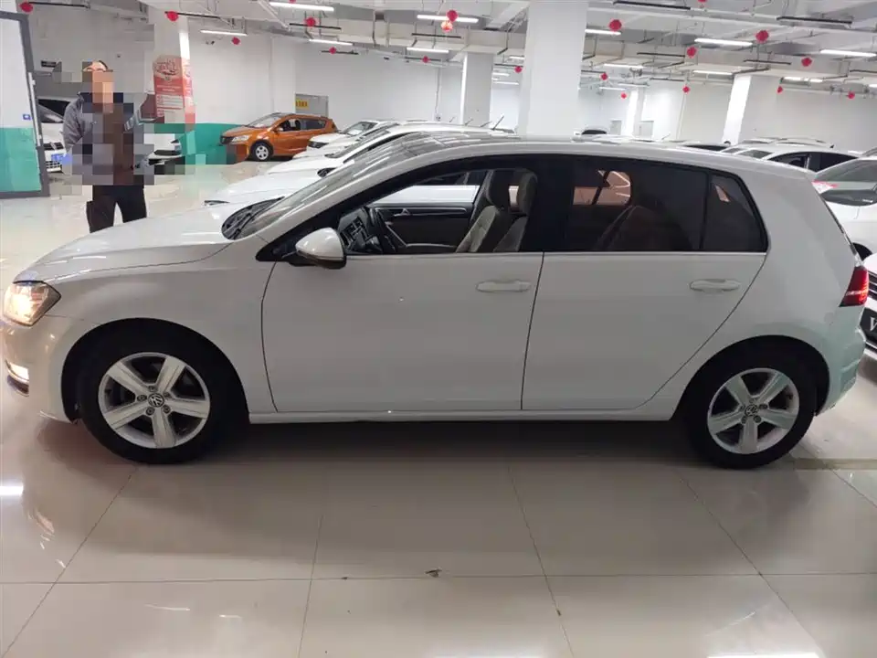 Volkswagen golf