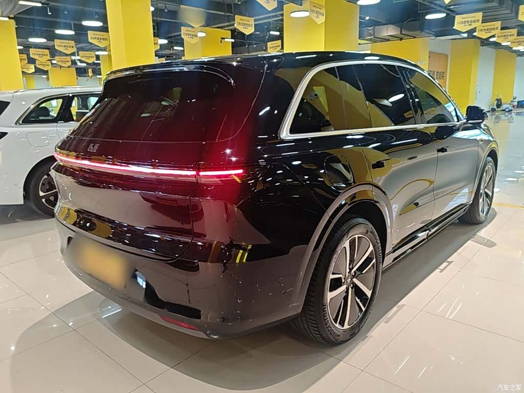 Li Auto L6, 2024 7