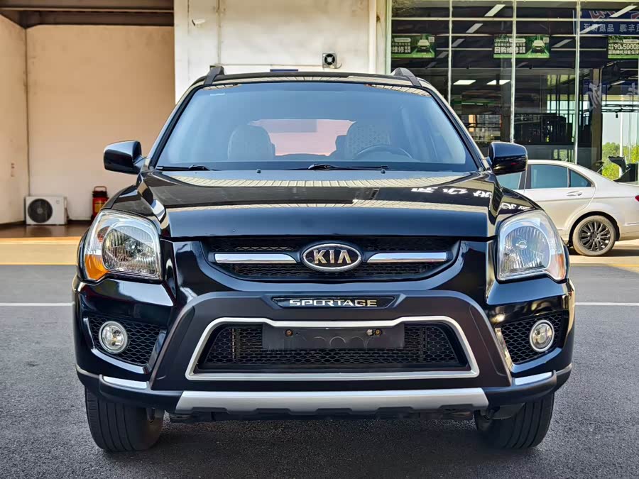 Kia Sportage 2010, фото 2