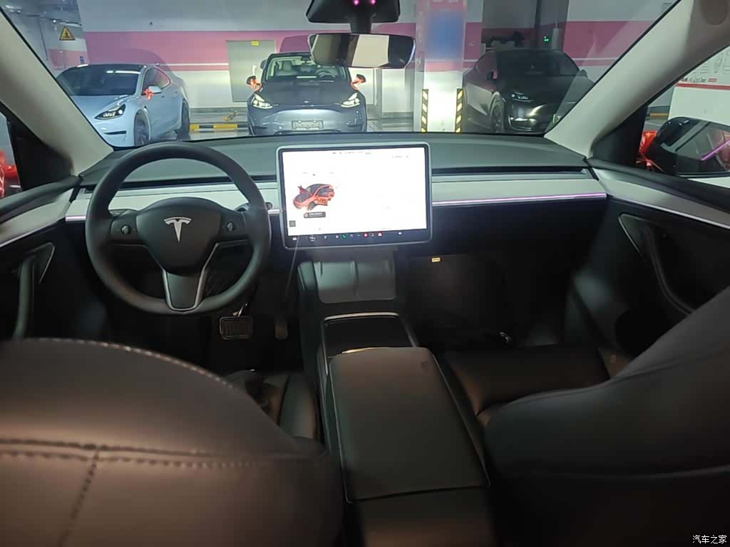 Tesla Model Y, 2023 6