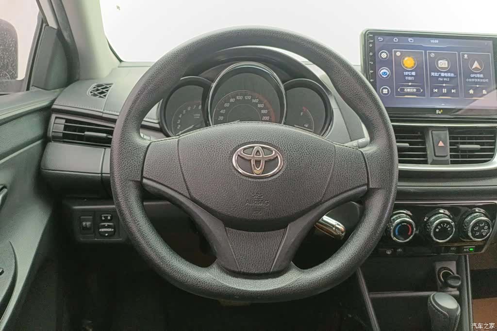 Toyota YARiS L, 2020 15