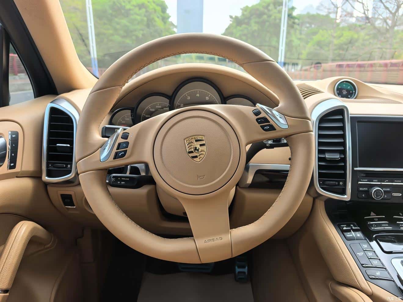 Porsche Cayenne, 2012 7