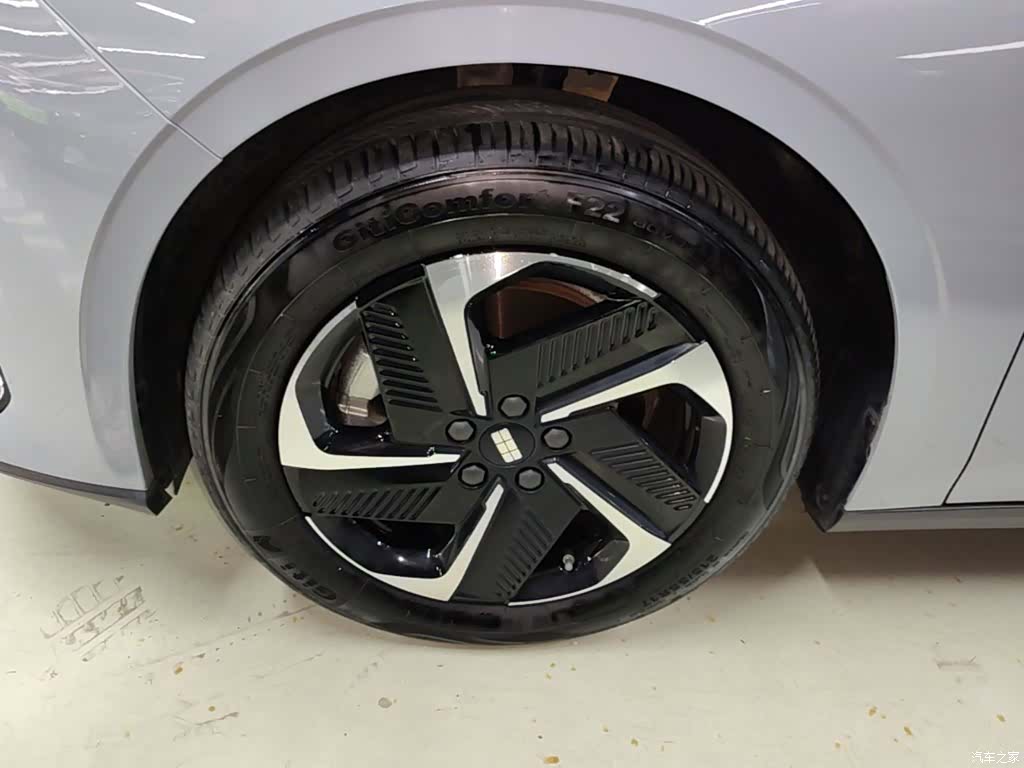 Geely Galaxy L6, 2024 23