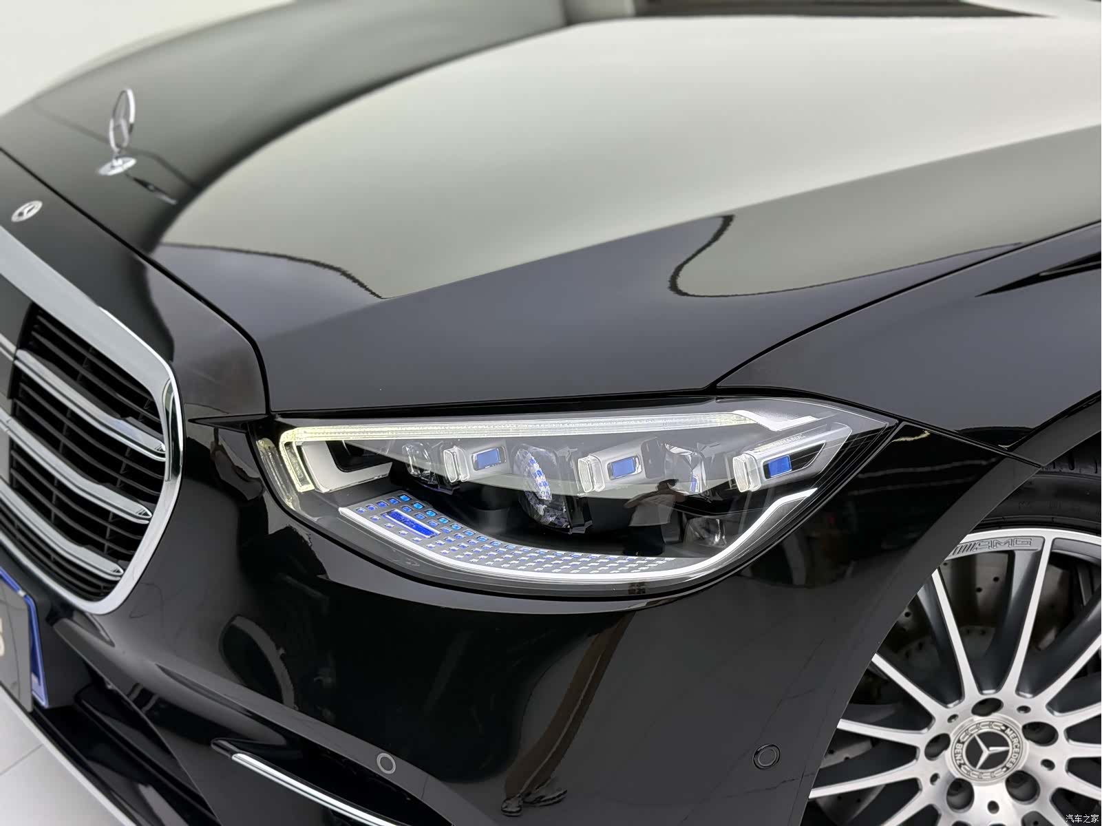 Mercedes-Benz S-Class, 2022 3