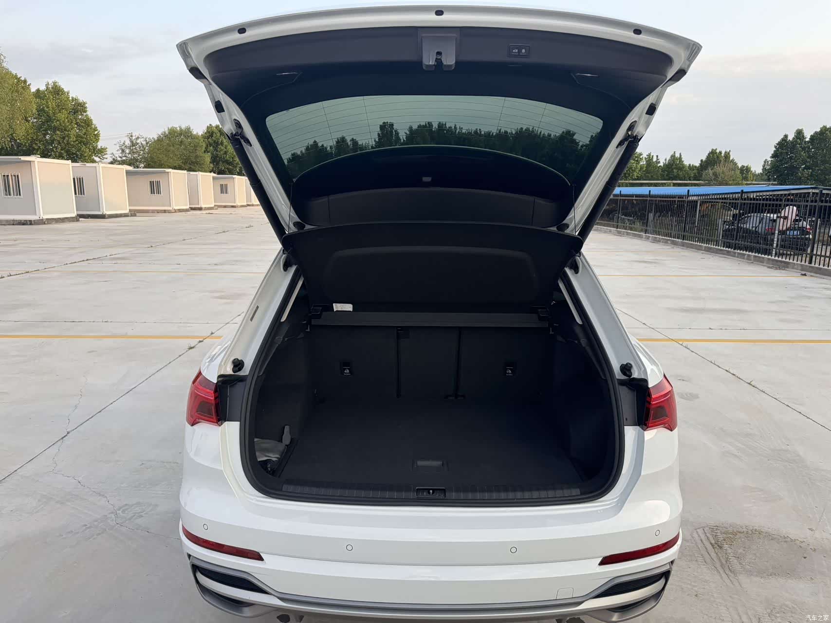 Audi Q3, 2022 8