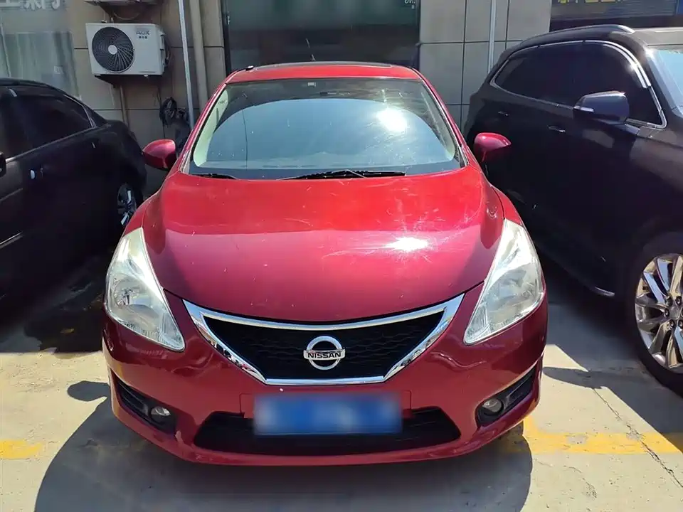 Nissan TIIDA