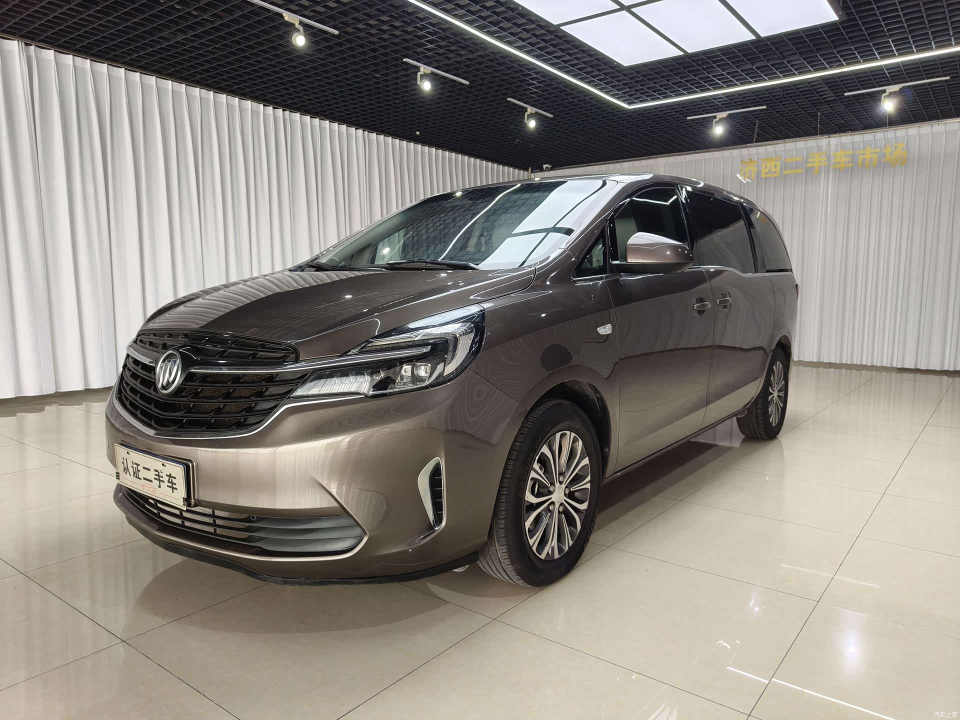 Buick GL8, 2022 1
