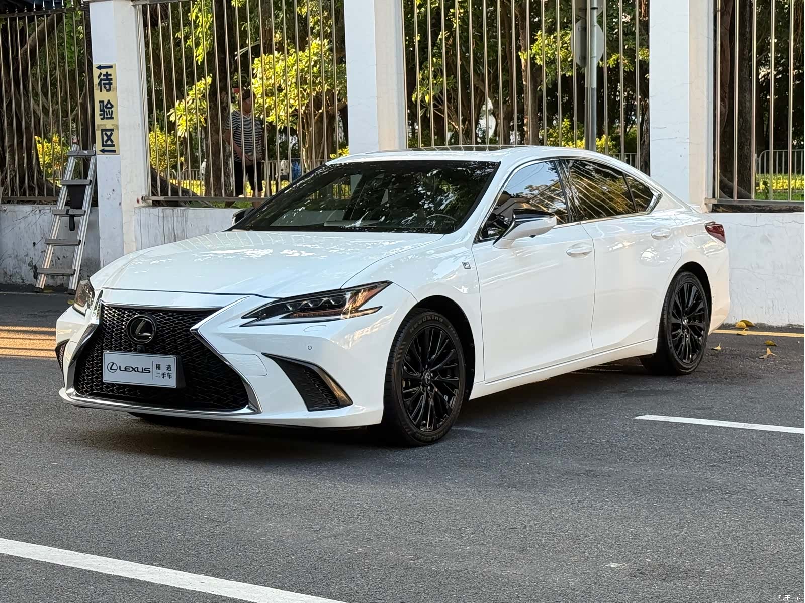 Lexus ES, 2019 2