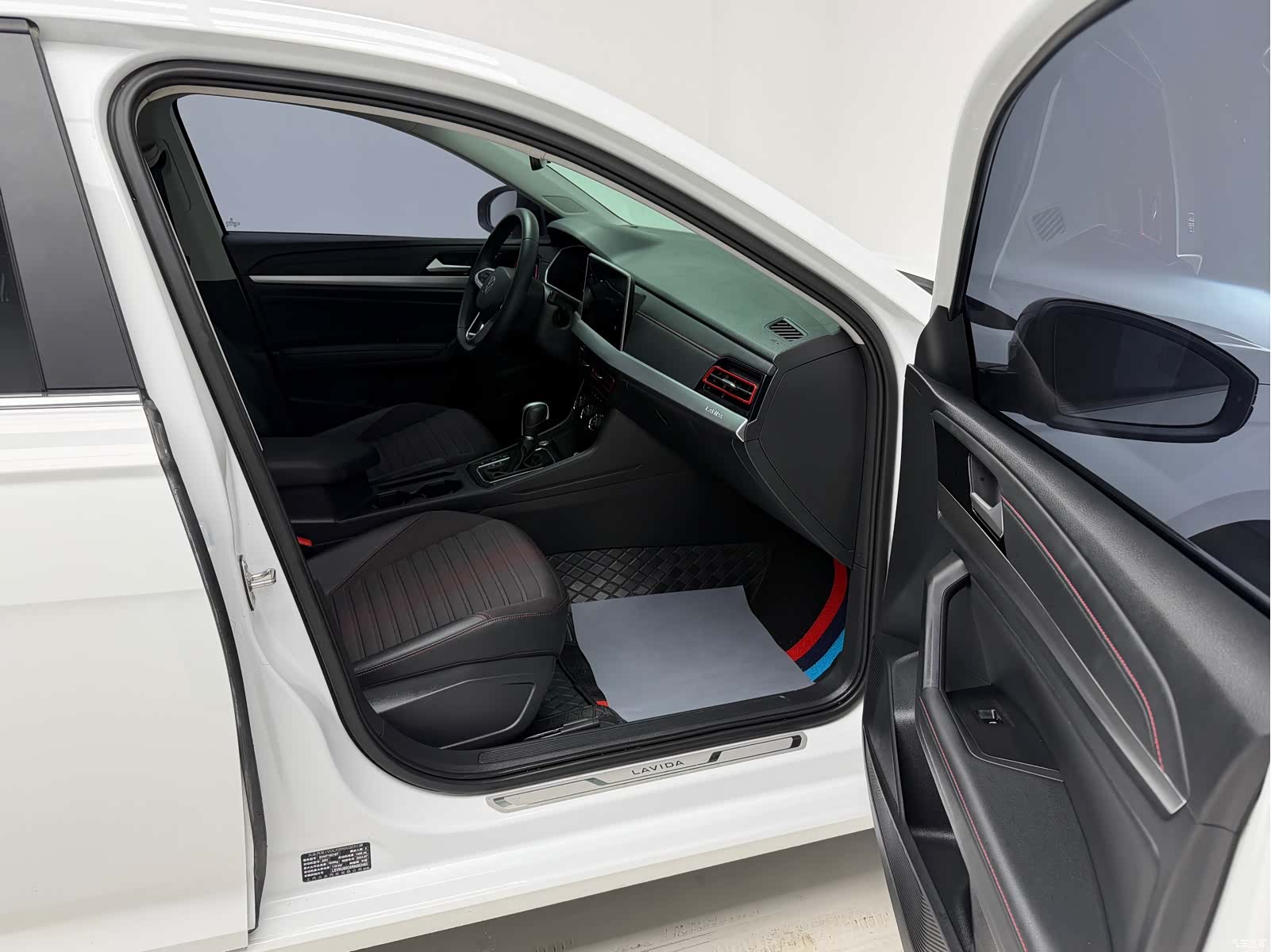 Volkswagen Lavida, 2024 17
