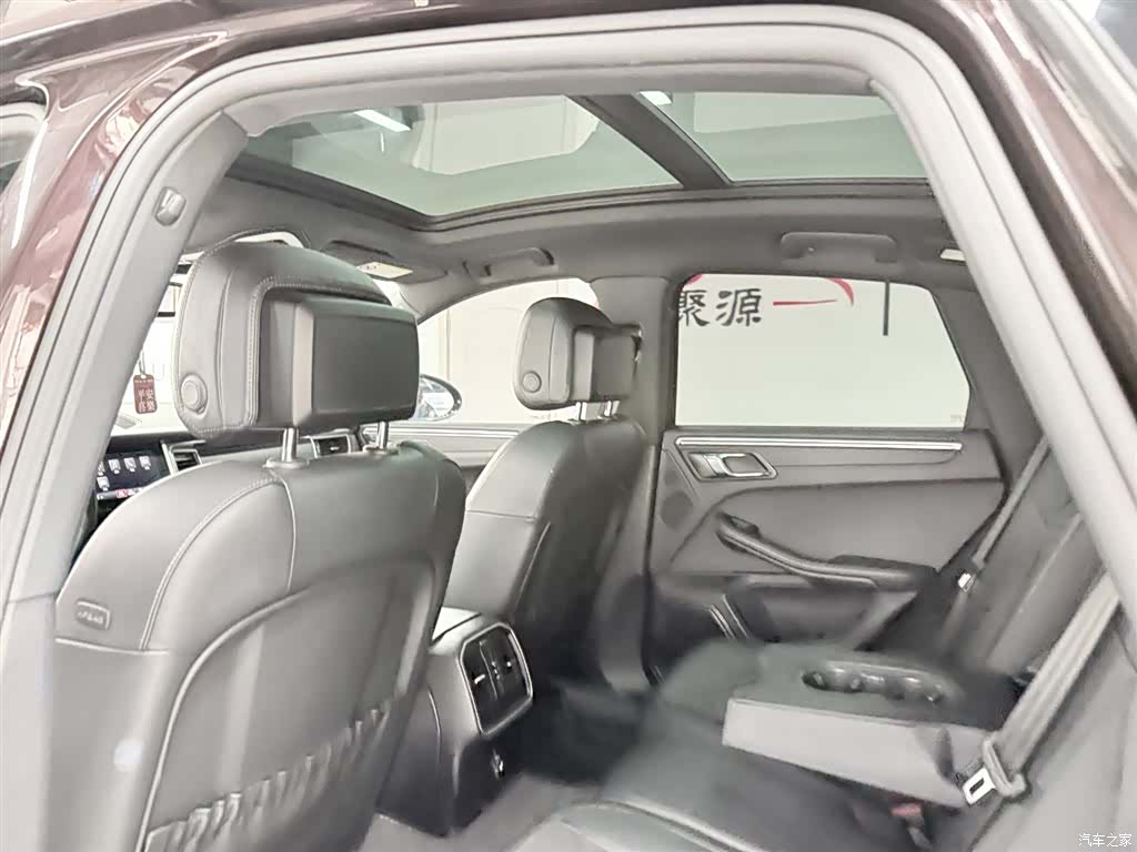 Porsche Macan, 2017 11