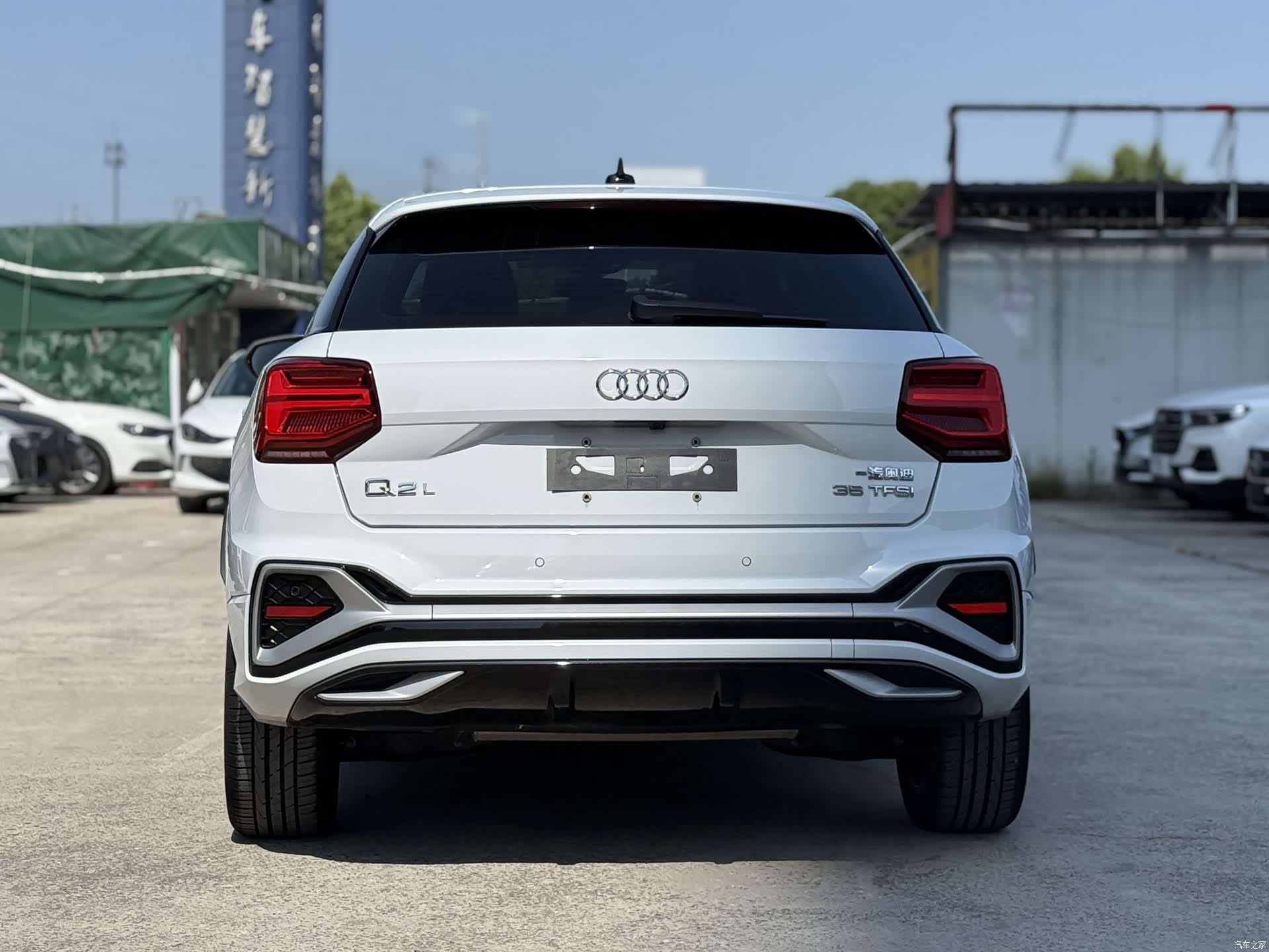 Audi Q2L, 2022 8