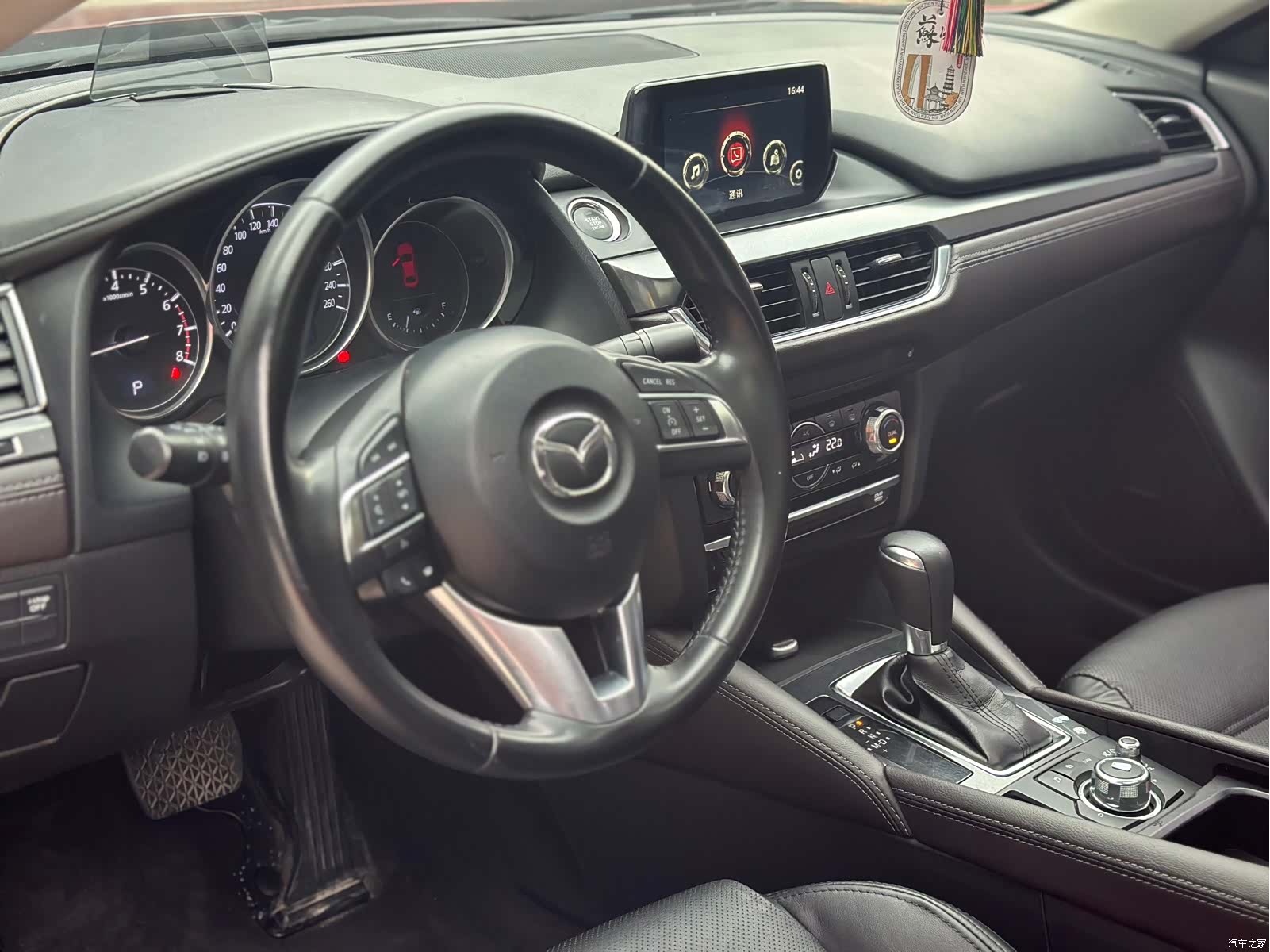 Mazda Atenza, 2016 7