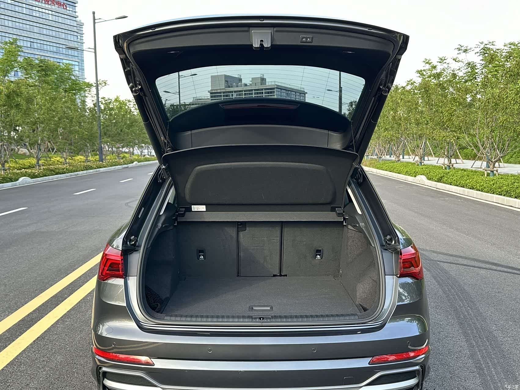 Audi Q3, 2022 13