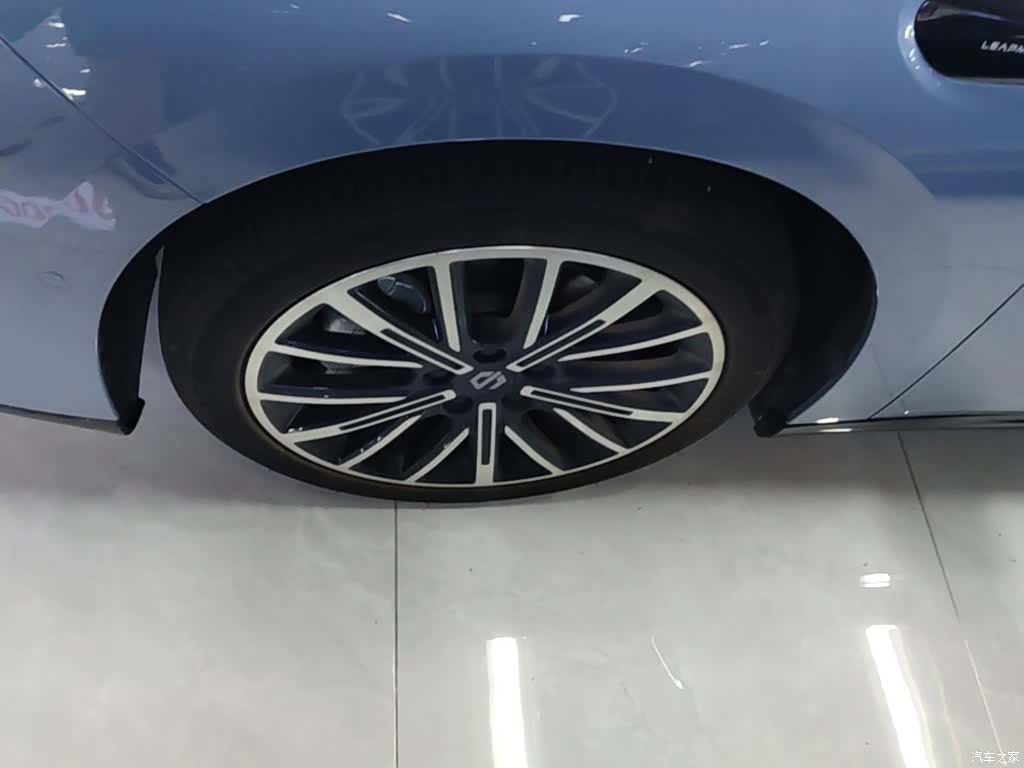 Leapmotor B01, 2025 23