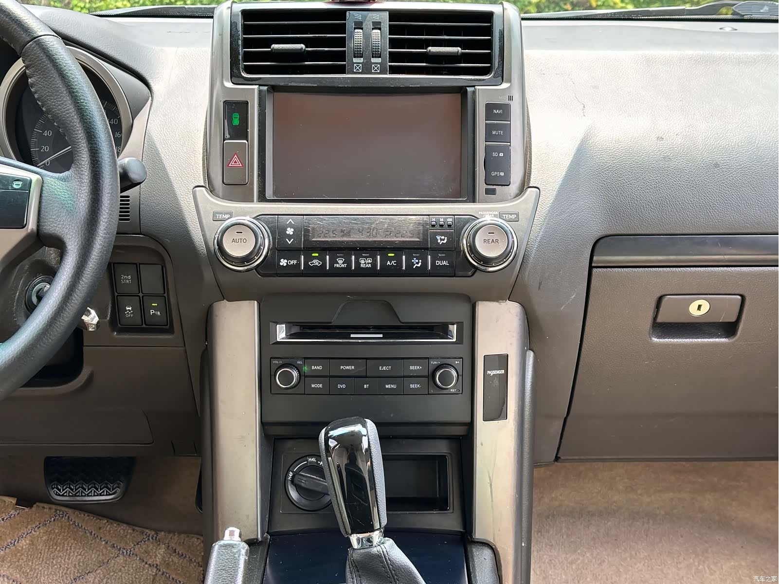 Toyota Prado, 2011 6