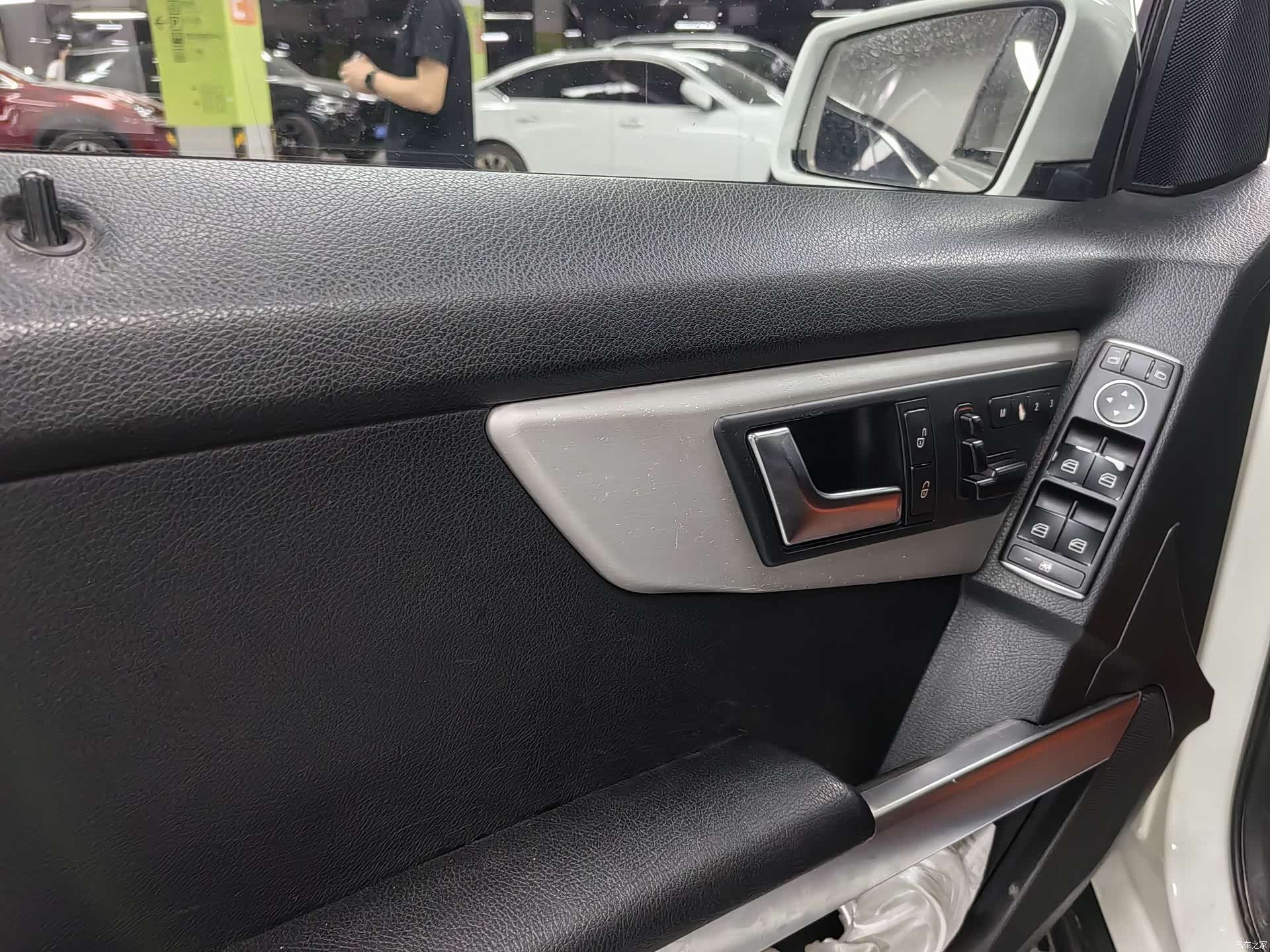 Mercedes-Benz GLK-Class, 2015 8