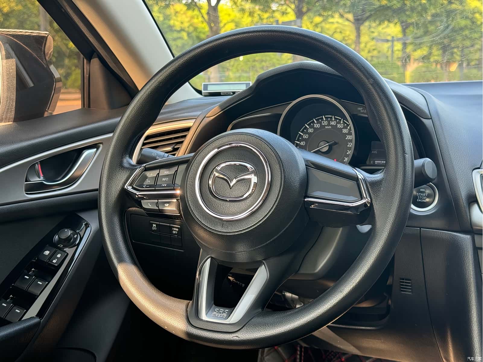 Mazda Mazda3, 2019 11