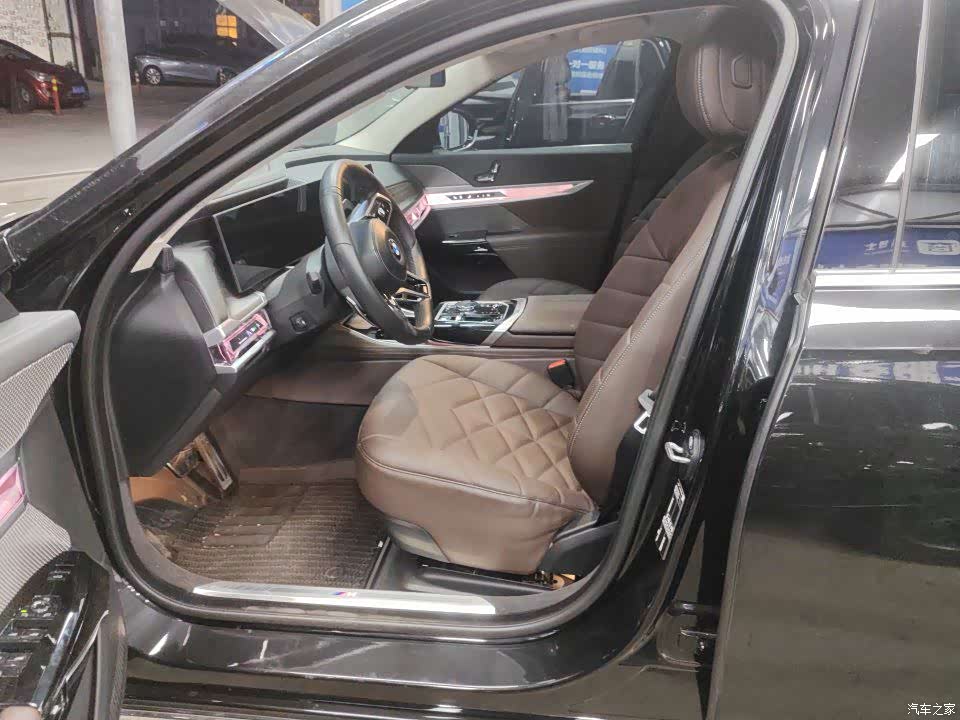 BMW 7 Series, 2023 3