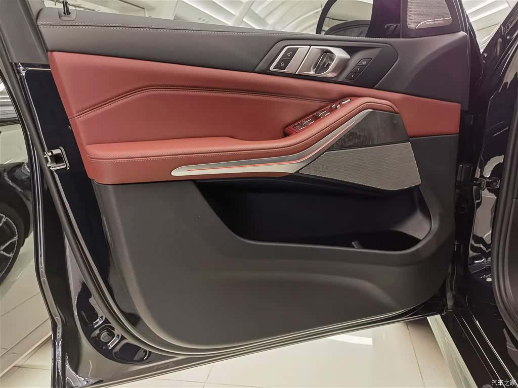 BMW X5, 2024 8