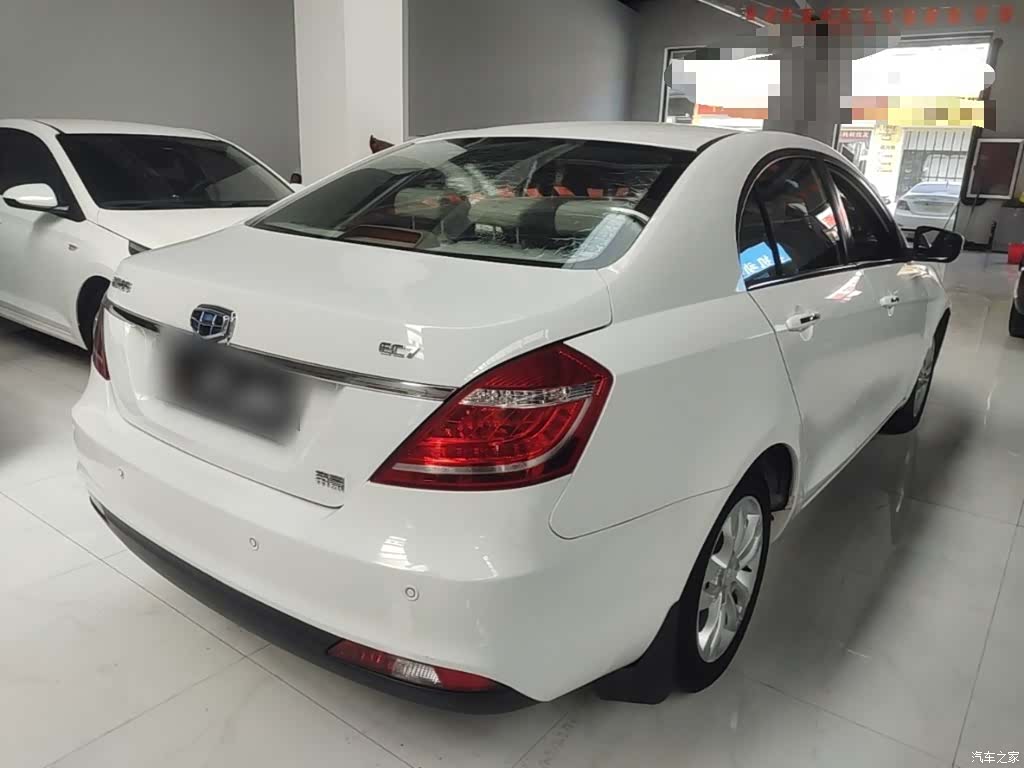 Geely Emgrand, 2015 7