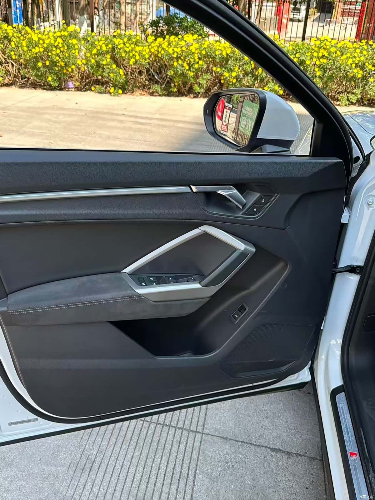 Audi Q3, 2022 4