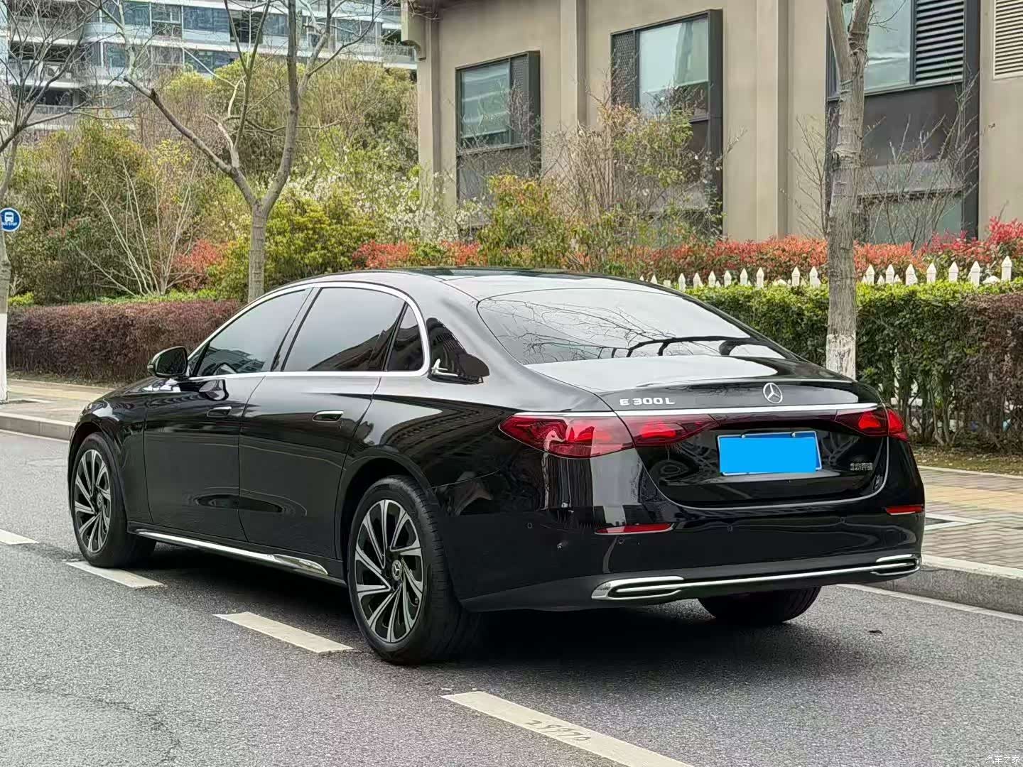 Mercedes-Benz E-Class, 2025 8