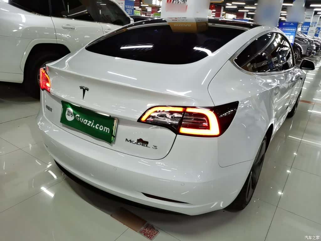 Tesla Model 3, 2020 7