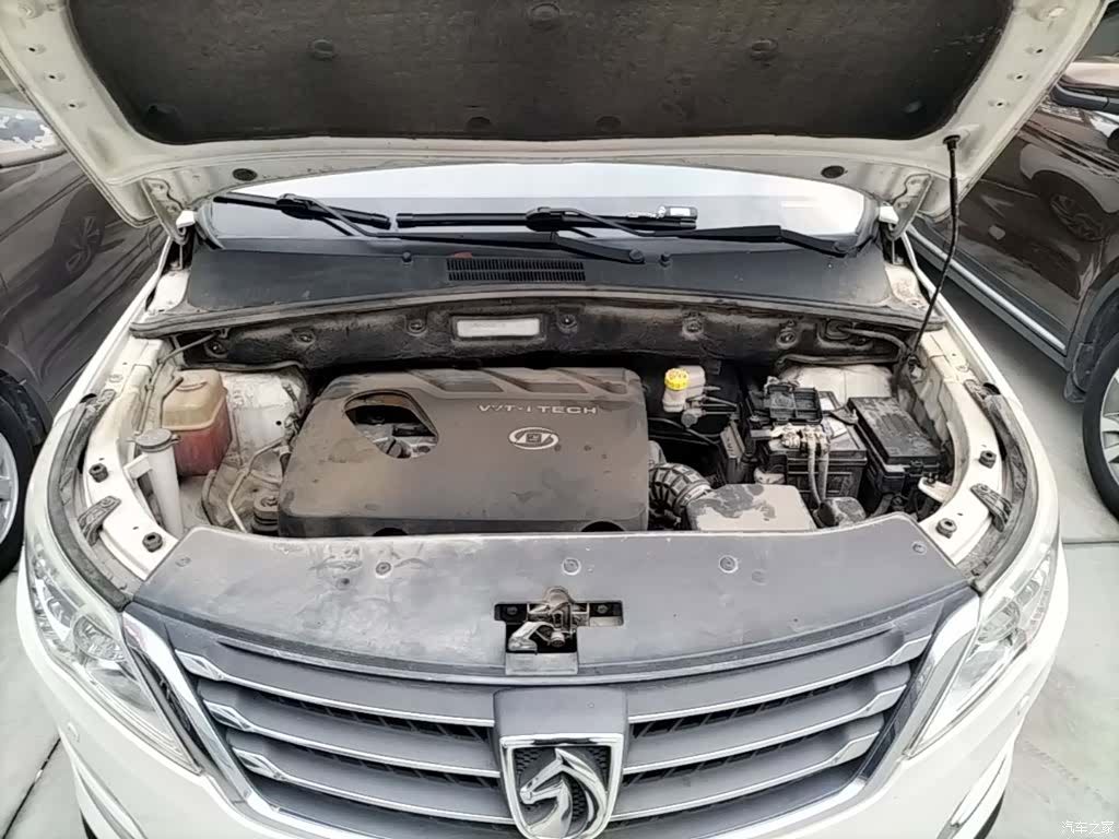 Wuling 560, 2016 20