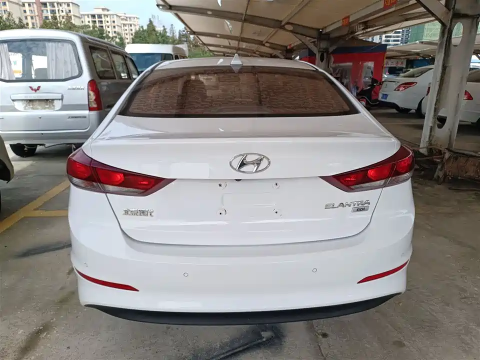 Hyundai Lead