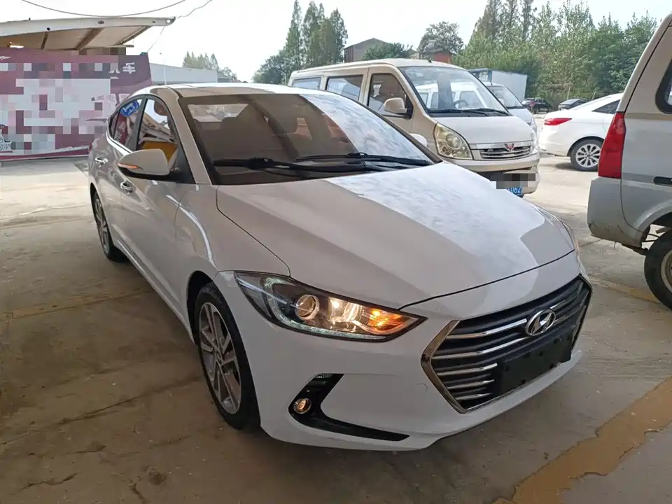 Hyundai Lead