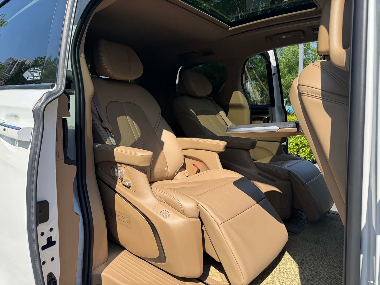 Buick GL8, 2021 12