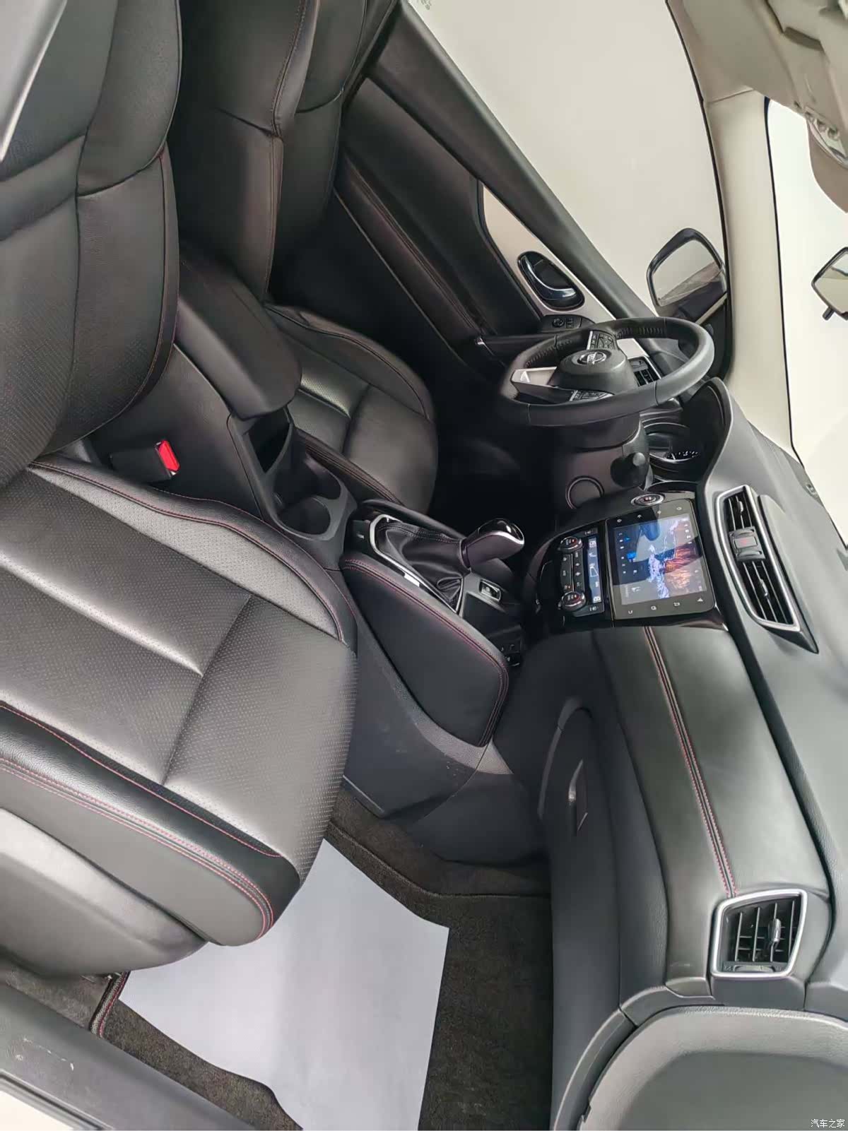 Nissan Qashqai, 2023 12