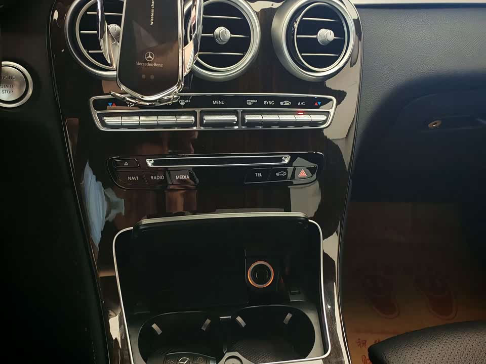 Mercedes-Benz GLC Mercedes-Benz GLC