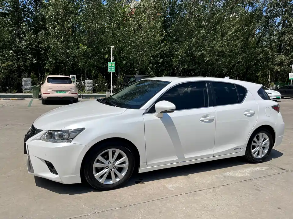 Lexus CT