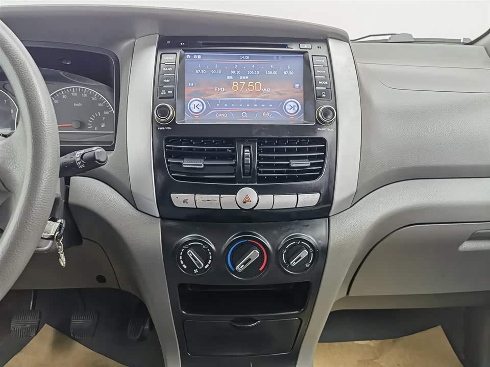 Dongfeng Handsome guest