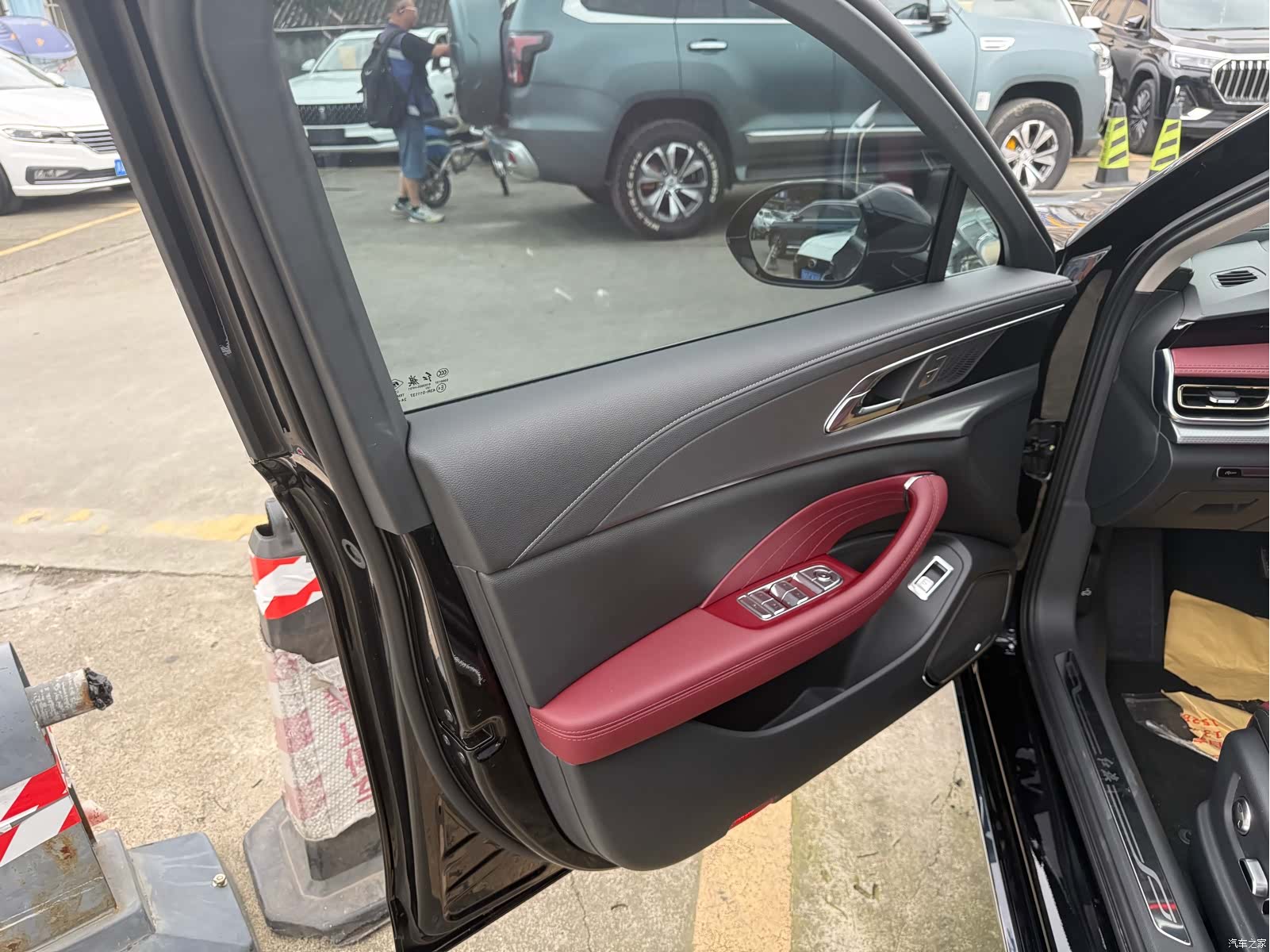 Hongqi H5, 2024 все фото