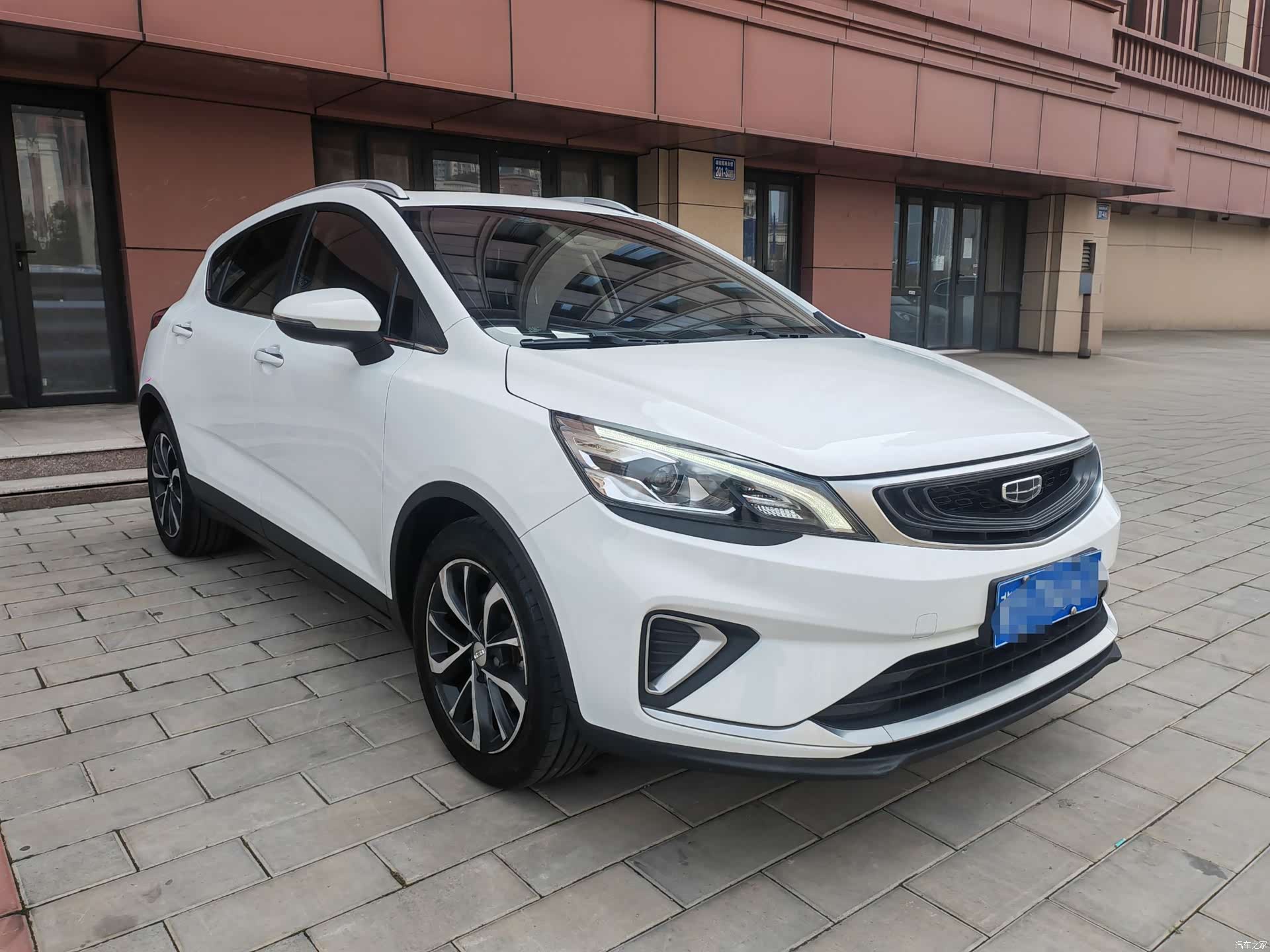 Geely Emgrand, 2019 3