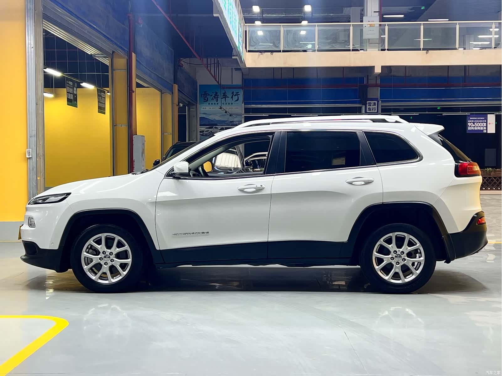Jeep Cherokee, 2016 4