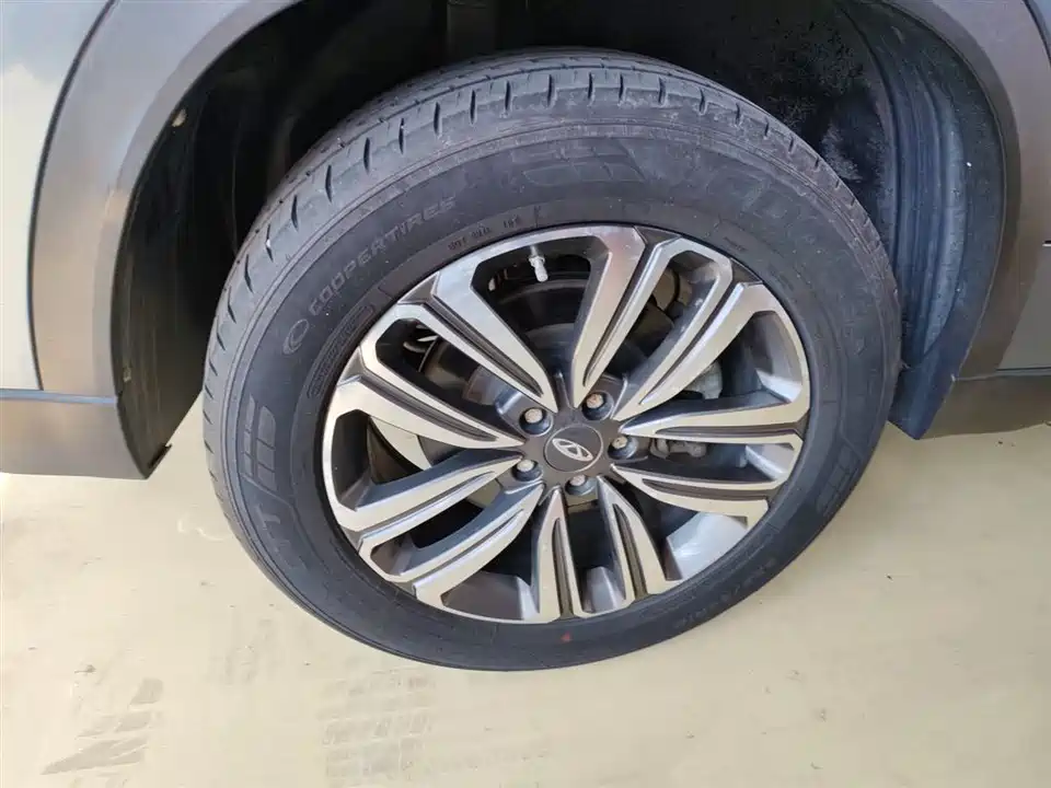 Chery Tiggo 8