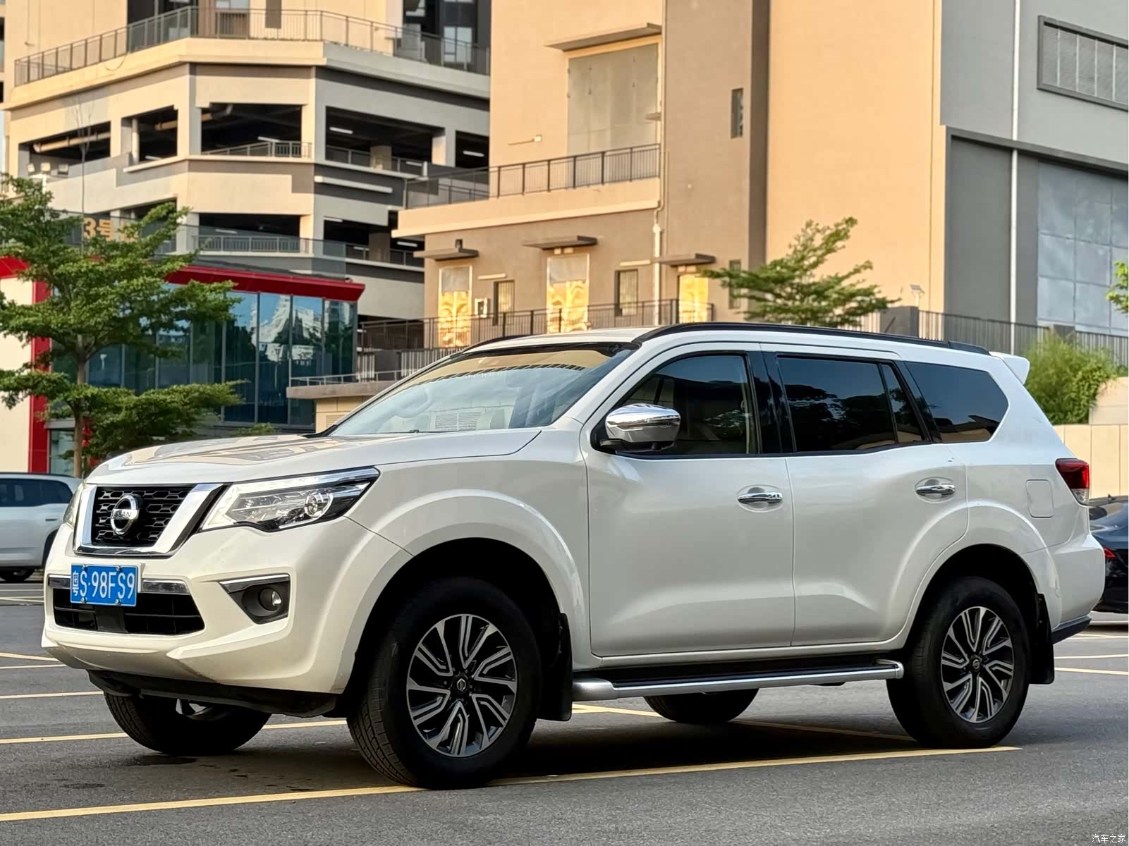 Nissan Terra, 2018 все фото
