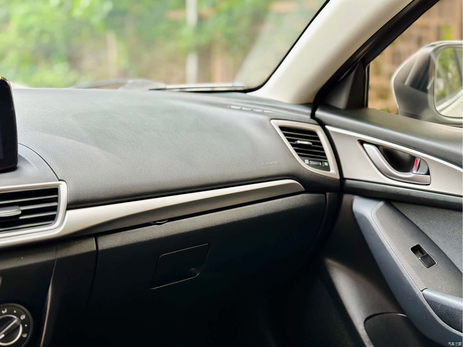 Mazda Mazda3, 2018 15