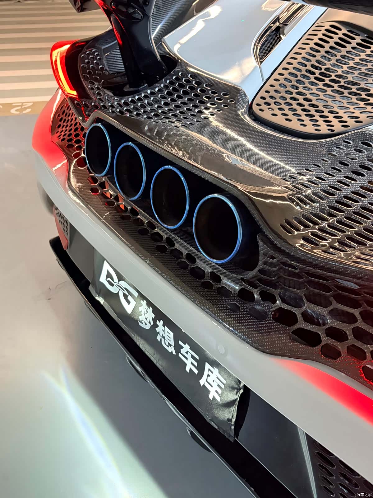 McLaren 720S, 2018 10
