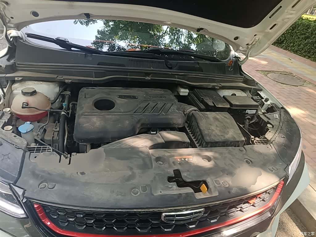 Geely Coolray, 2022 20