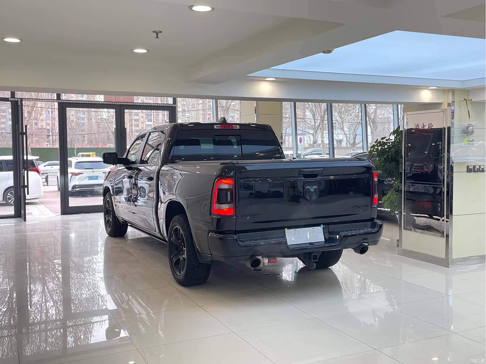 RAM Trucks, 2022 4