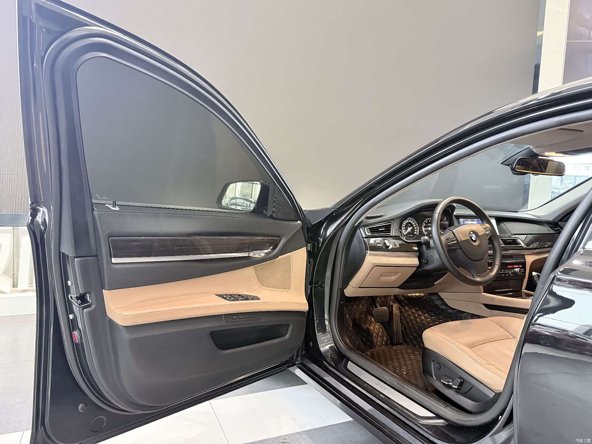 BMW 7 Series, 2012 7
