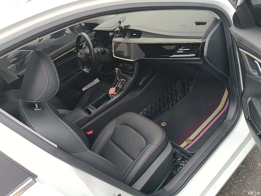 Geely Emgrand, 2021 25