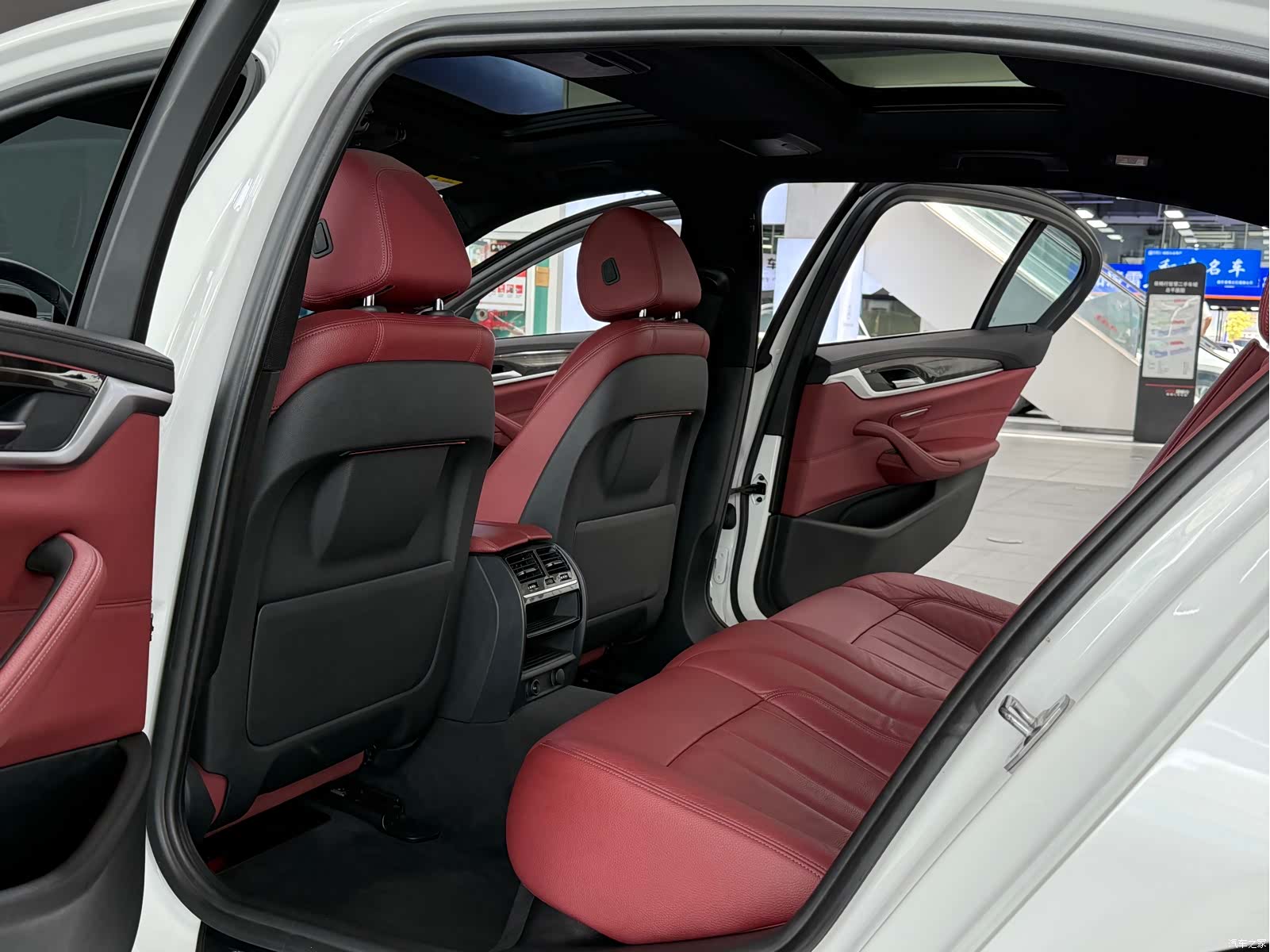 BMW 5 Series, 2018 9