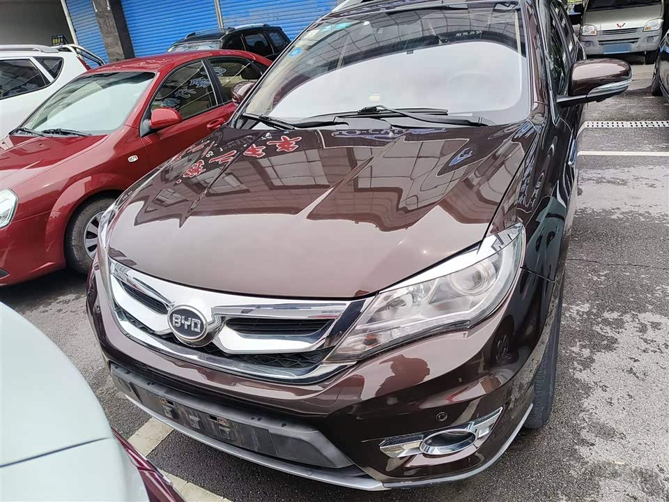 BYD S7