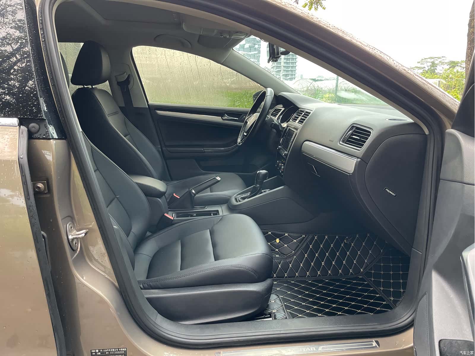 Volkswagen Sagitar, 2017 7